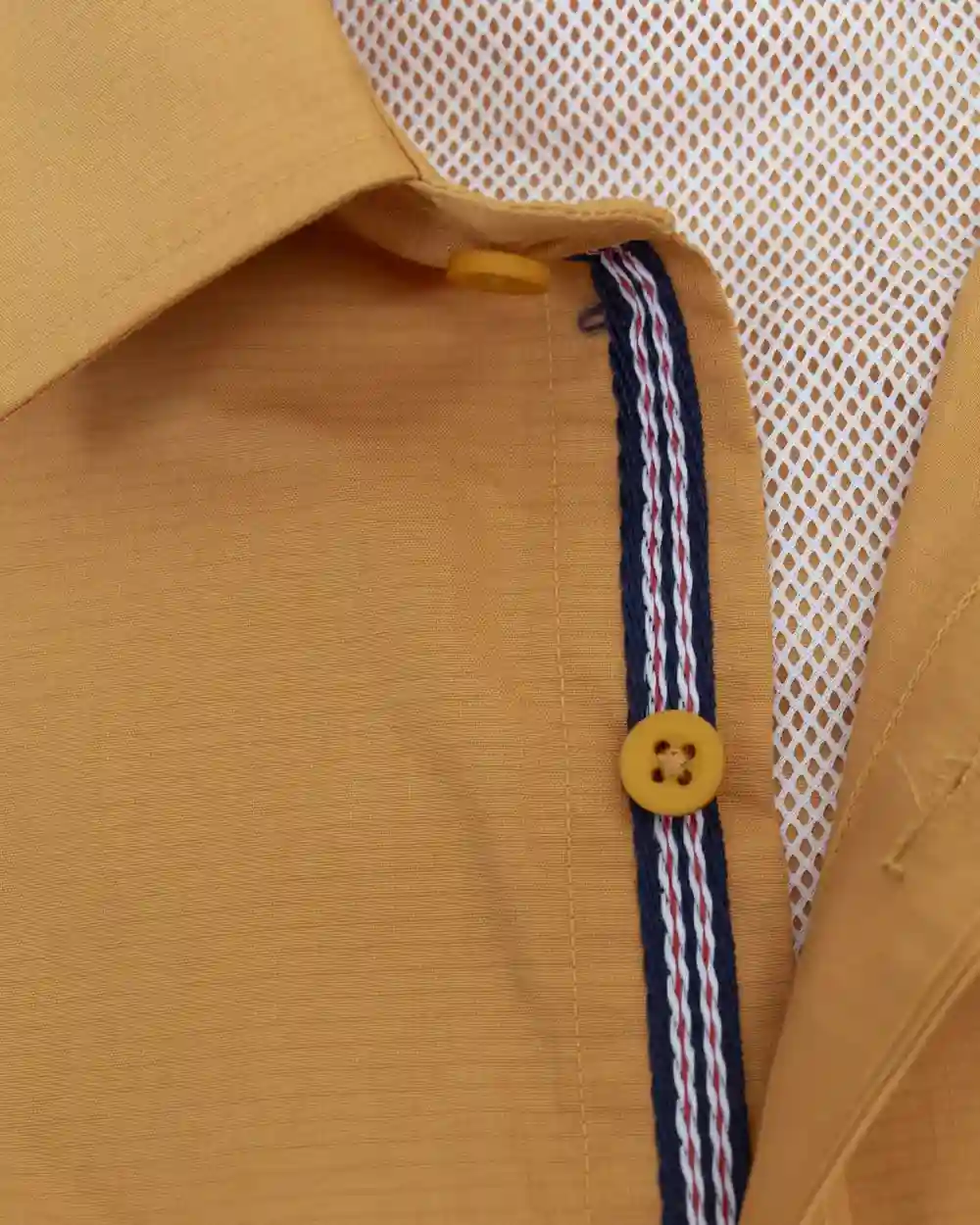 Camisa casual performance manga corta amarilla