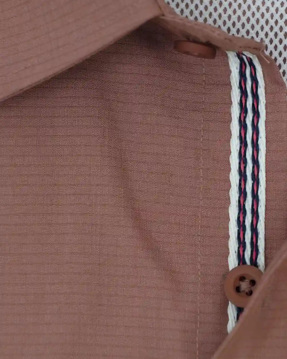 Camisa casual performance manga corta café