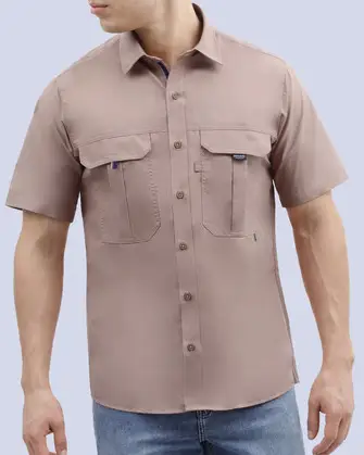 Camisa casual performance manga corta café