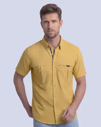 Camisa casual performance manga corta mostaza